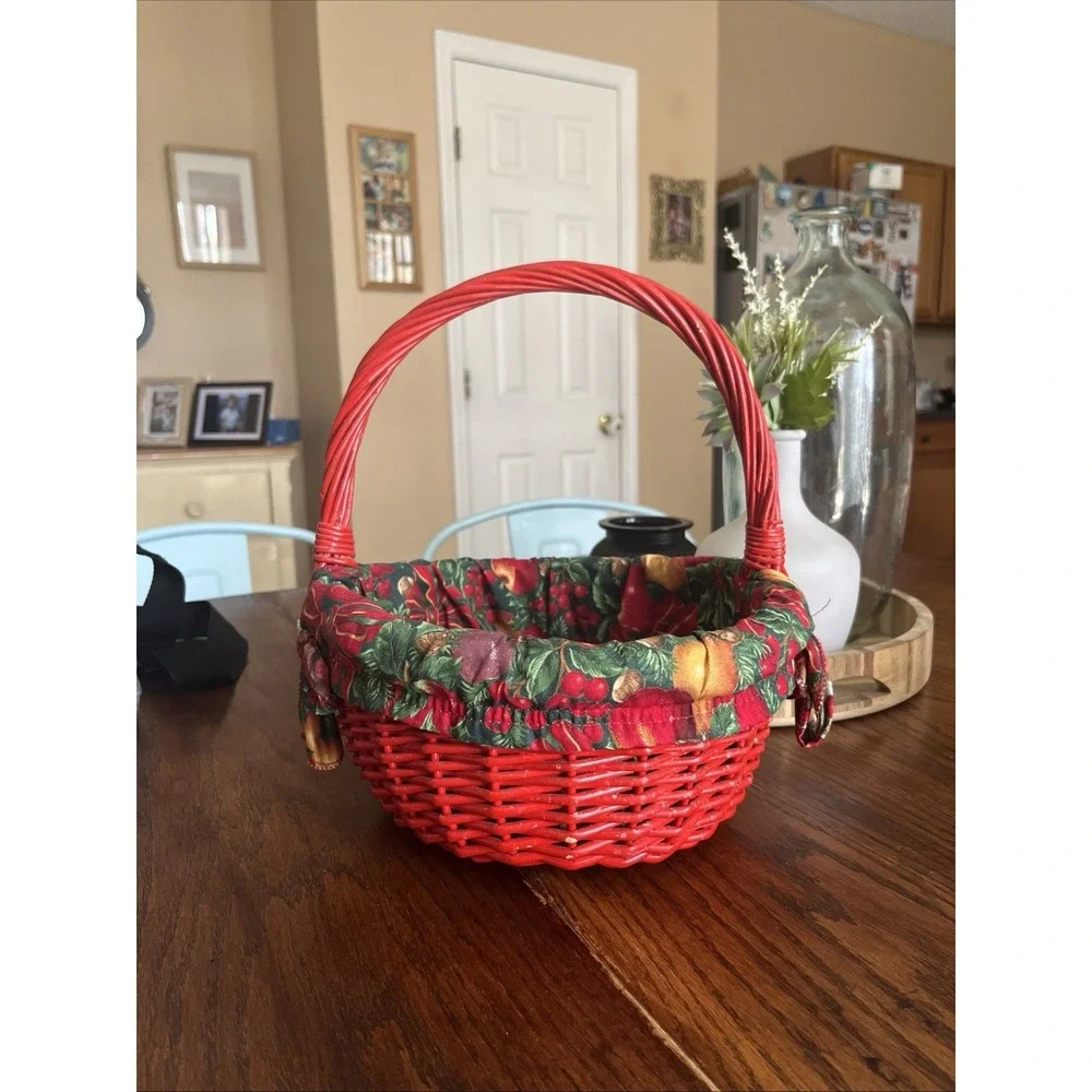 Red Christmas Apple And Bow Wicker Basket With Removable Liner